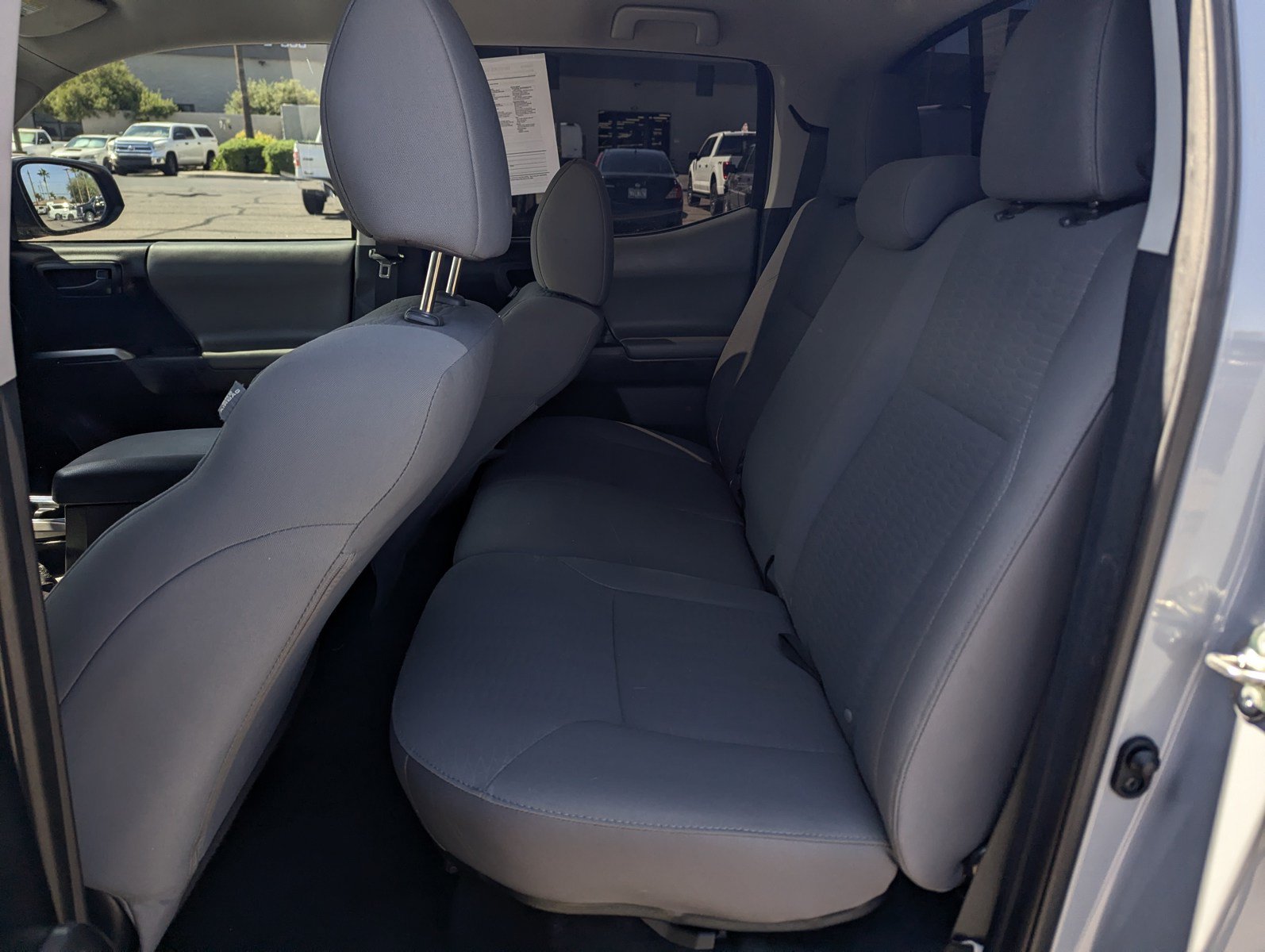 Used 2019 Toyota Tacoma SR5 RWD image 8