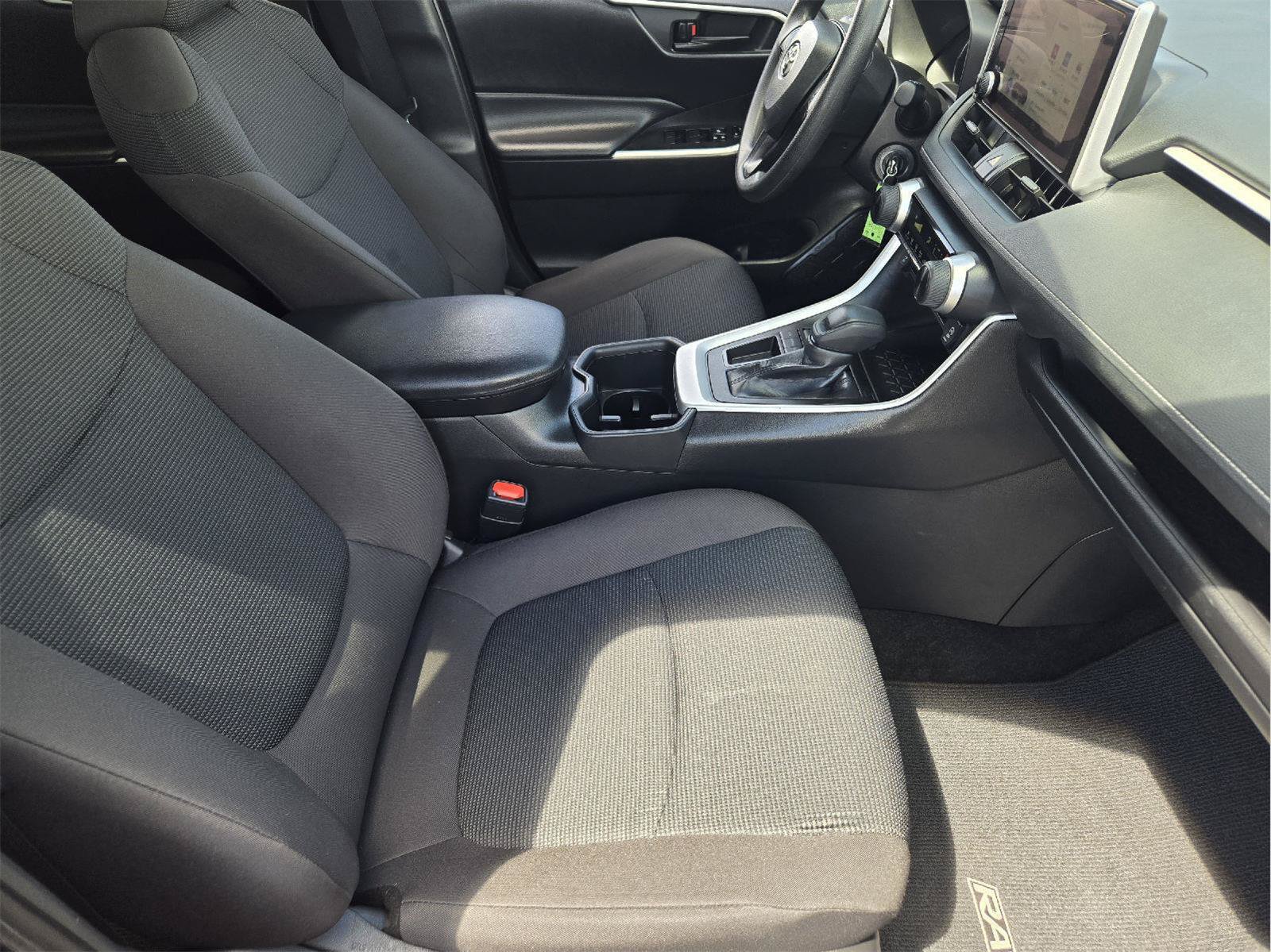 Used 2024 Toyota RAV4 LE FWD image 13