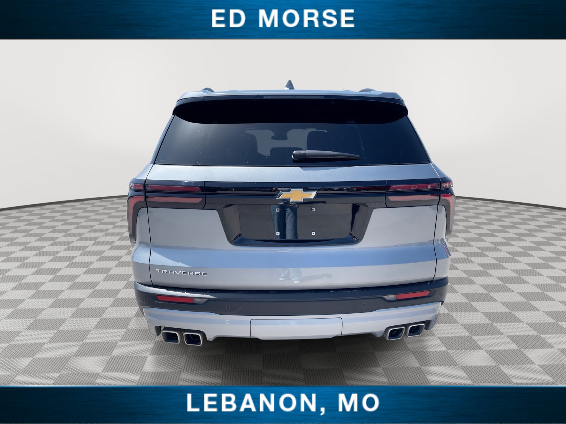 Used 2025 Chevrolet Traverse LT FWD image 7