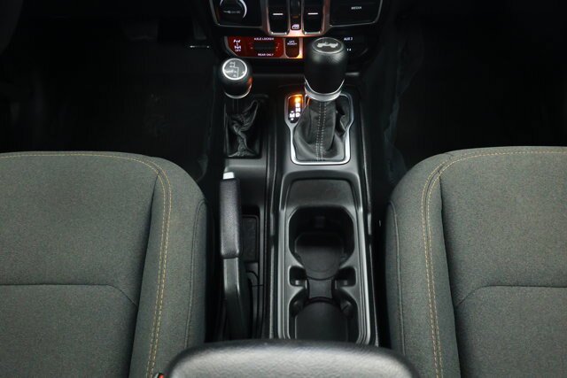 Used 2024 Jeep Wrangler Unlimited Sport AWD/4WD image 35