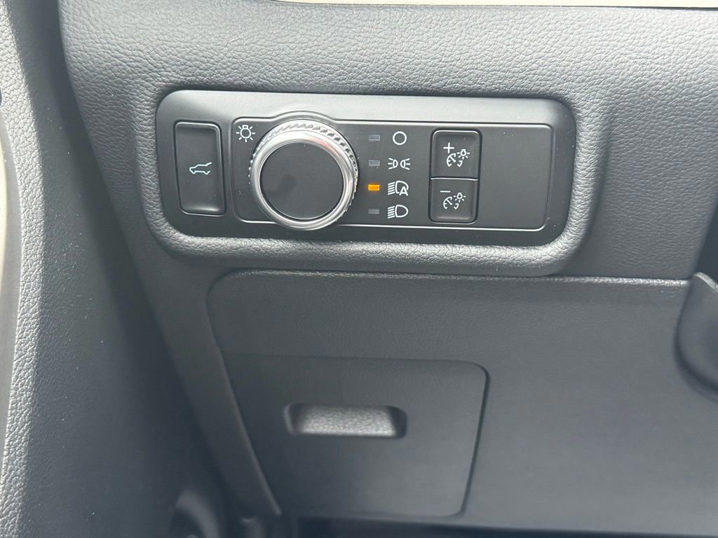 Certified 2023 Ford Explorer XLT image 19