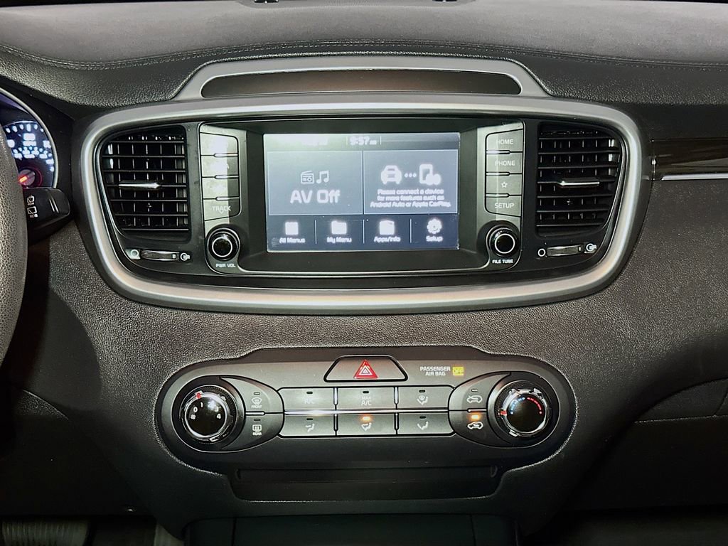 Used 2020 Kia Sorento AWD V6 image 13