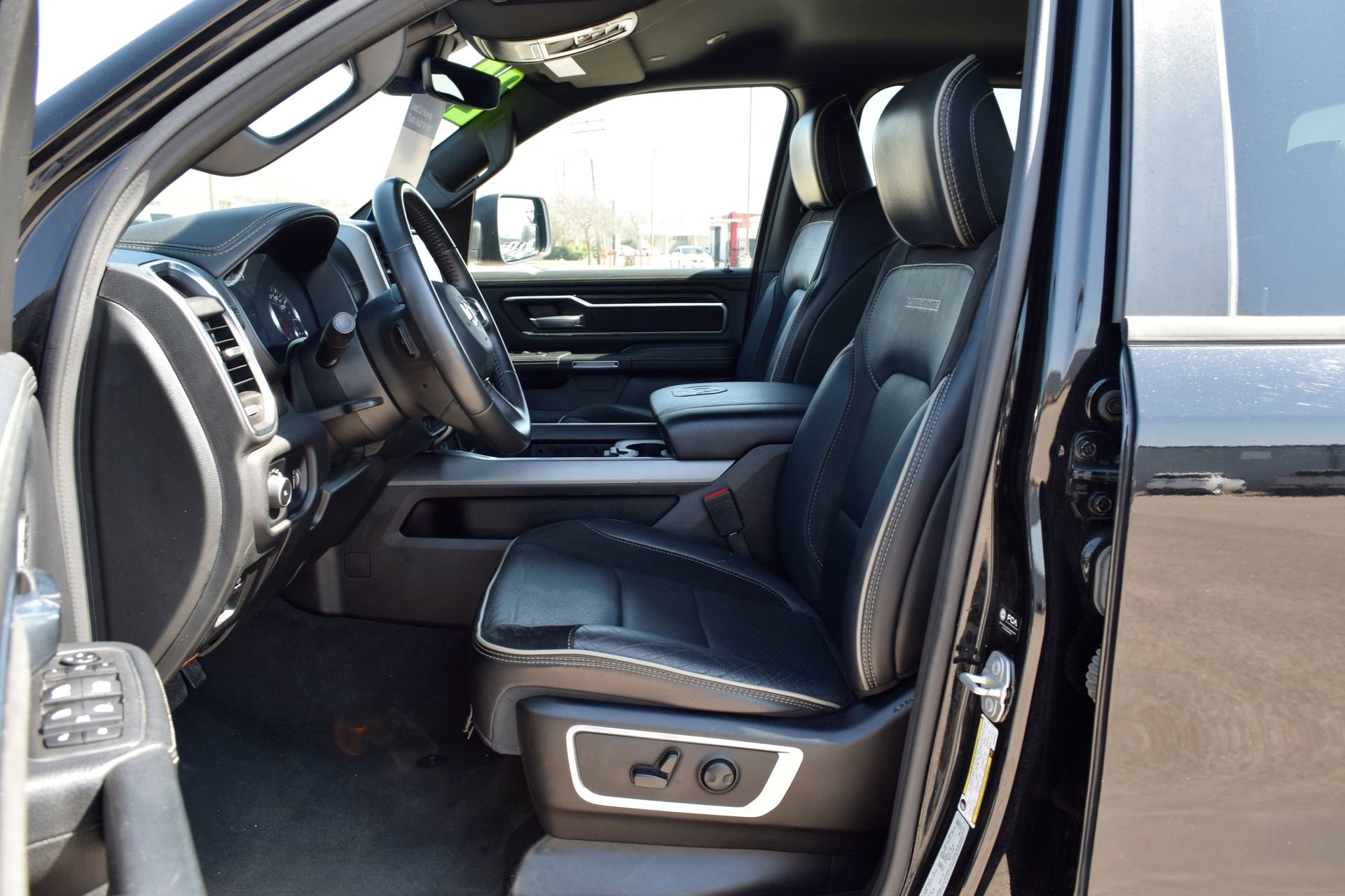 Used 2024 RAM 1500 Laramie image 18