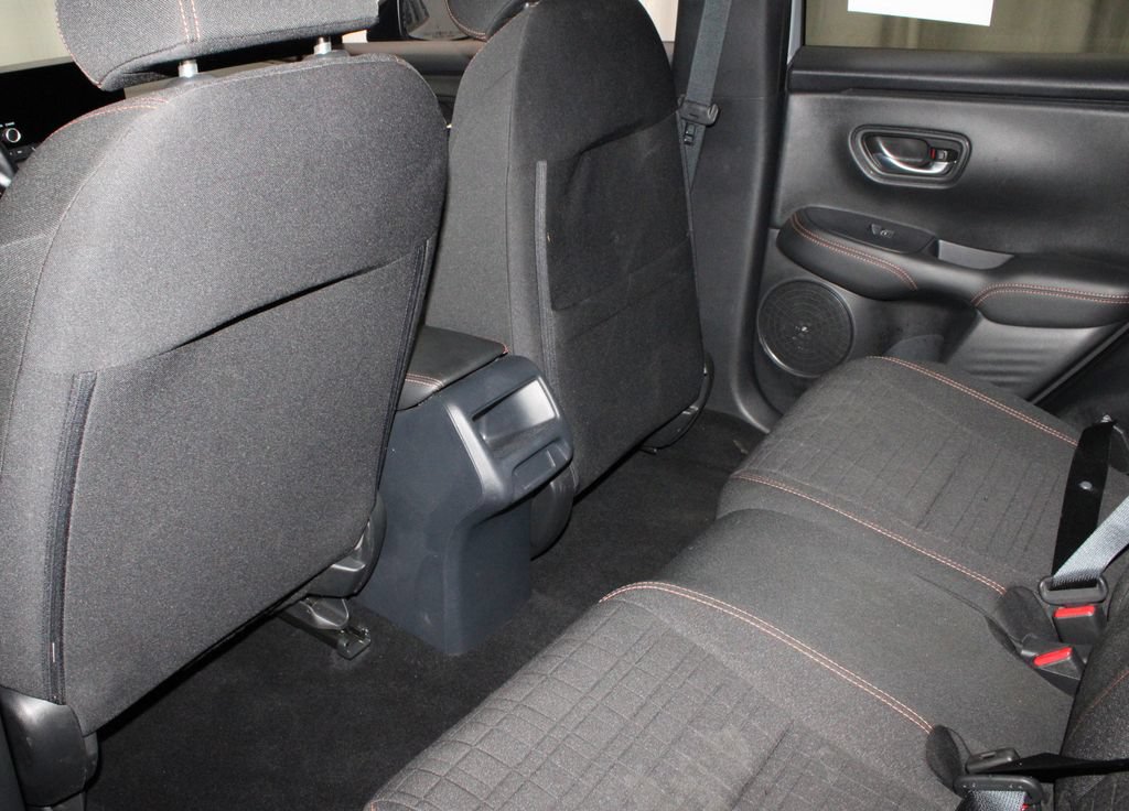 Used 2025 Honda HR-V Sport image 20