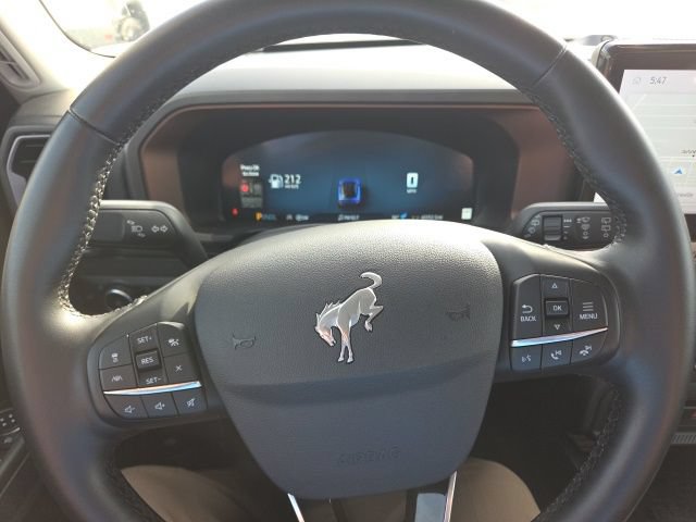 Certified 2025 Ford Bronco Sport Outer Banks w/ Outer Banks Tech Package+ AWD/4WD image 36