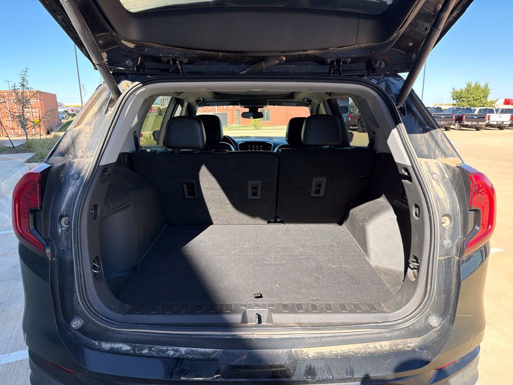 Used 2022 GMC Terrain SLT w/ Elevation Edition FWD image 19