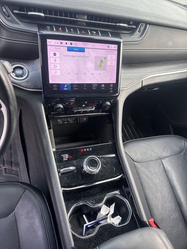 Used 2022 Jeep Grand Cherokee L Limited image 10