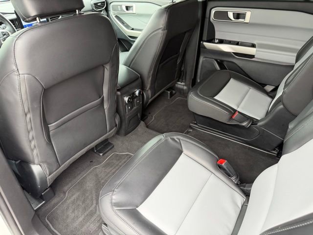 Certified 2023 Ford Explorer XLT w/ Equipment Group 202A RWD image 21