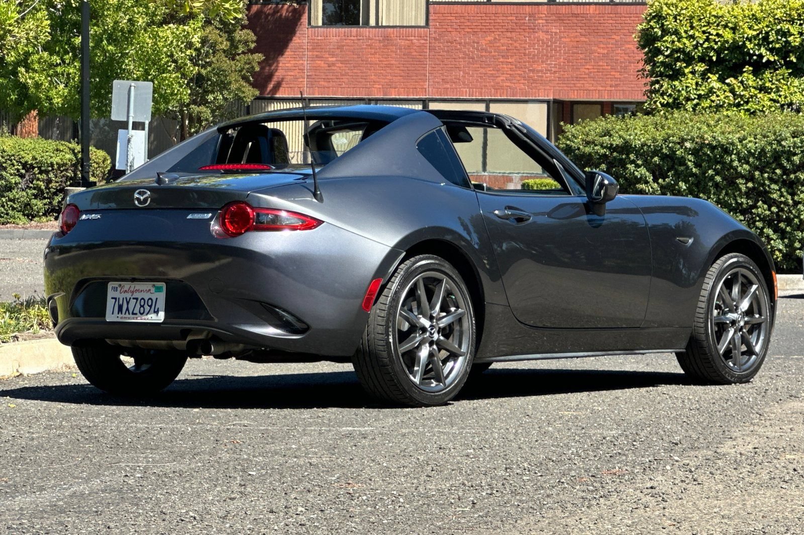 Used 2017 MAZDA MX-5 Miata RF Grand Touring RWD image 3