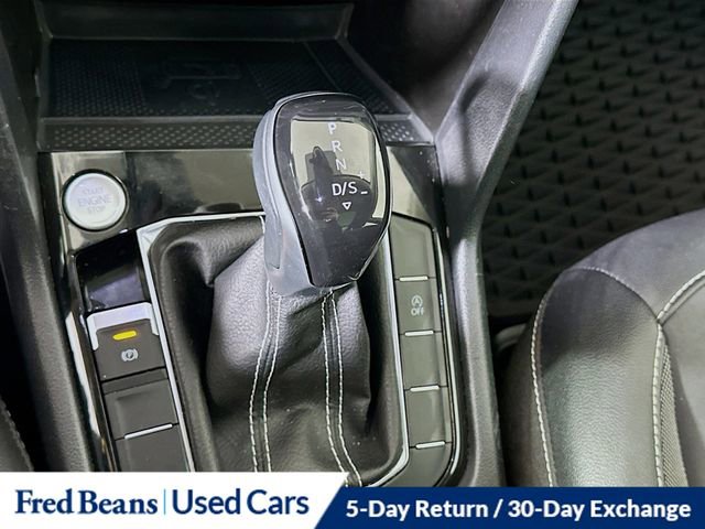 Used 2023 Volkswagen Taos SE w/ Panoramic Sunroof Package AWD/4WD image 19