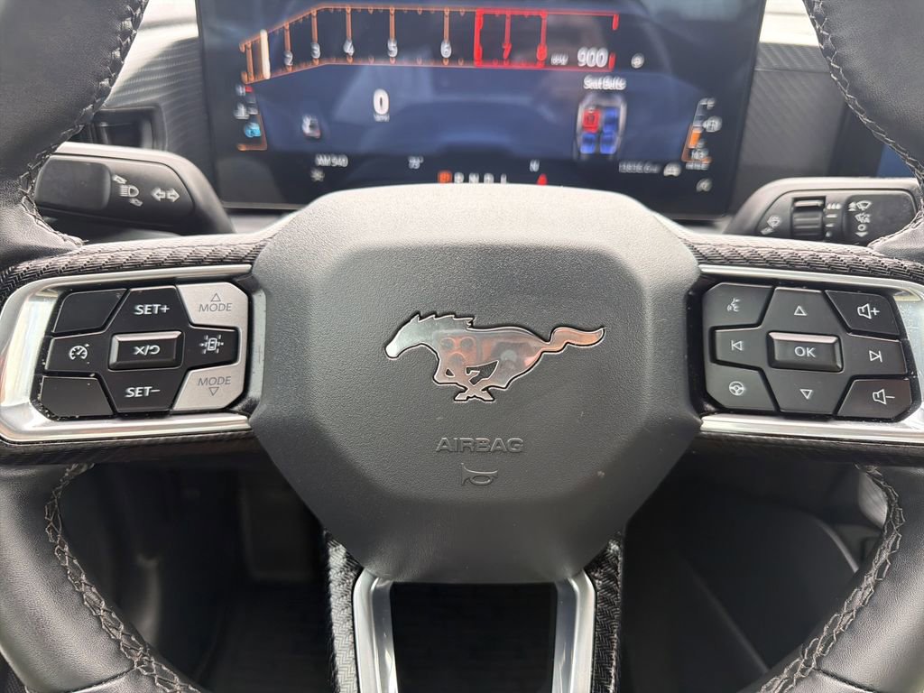 Certified 2025 Ford Mustang Coupe image 26