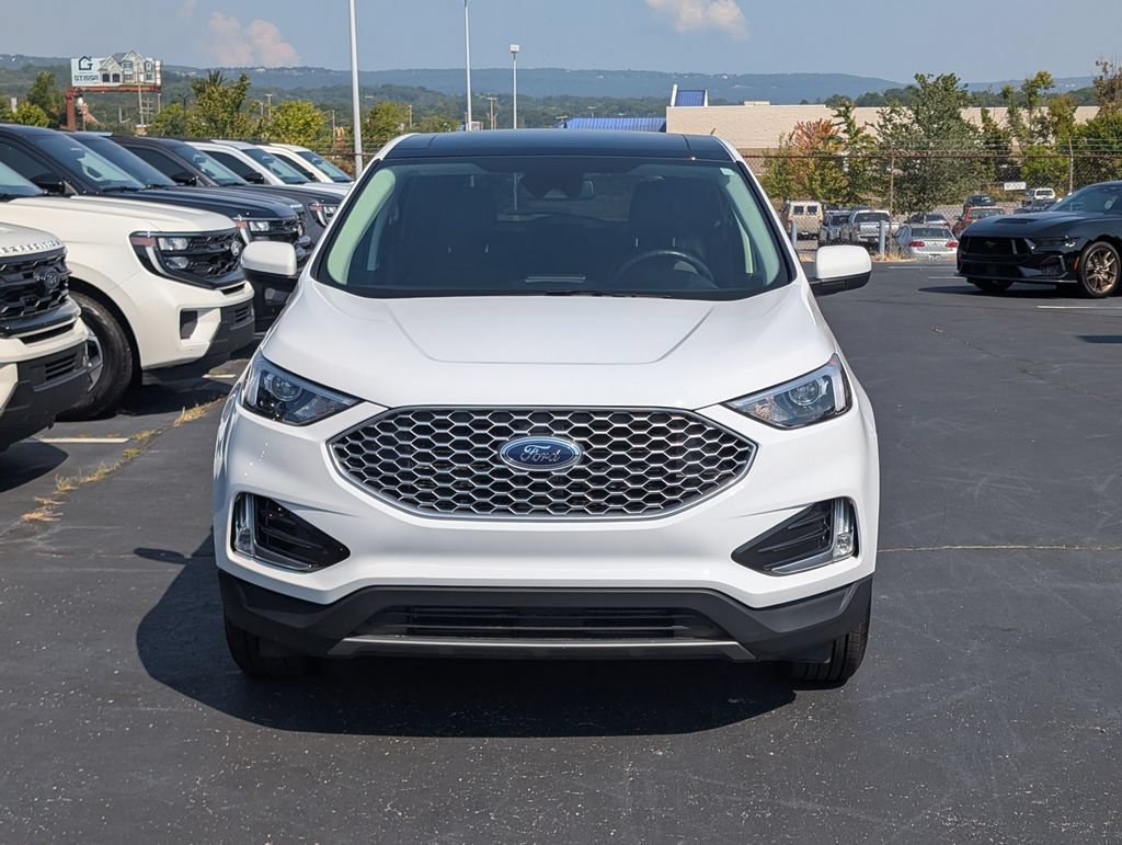 Certified 2024 Ford Edge SEL w/ Convenience Package AWD/4WD image 7