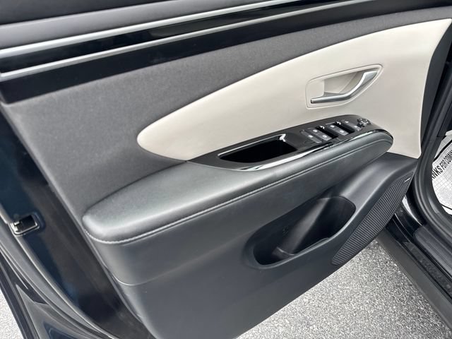 Used 2022 Hyundai Tucson Limited AWD/4WD image 11