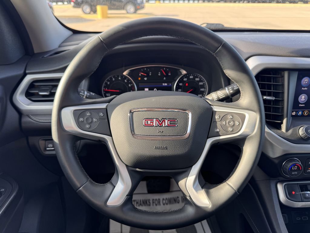 Used 2023 GMC Acadia SLT image 13