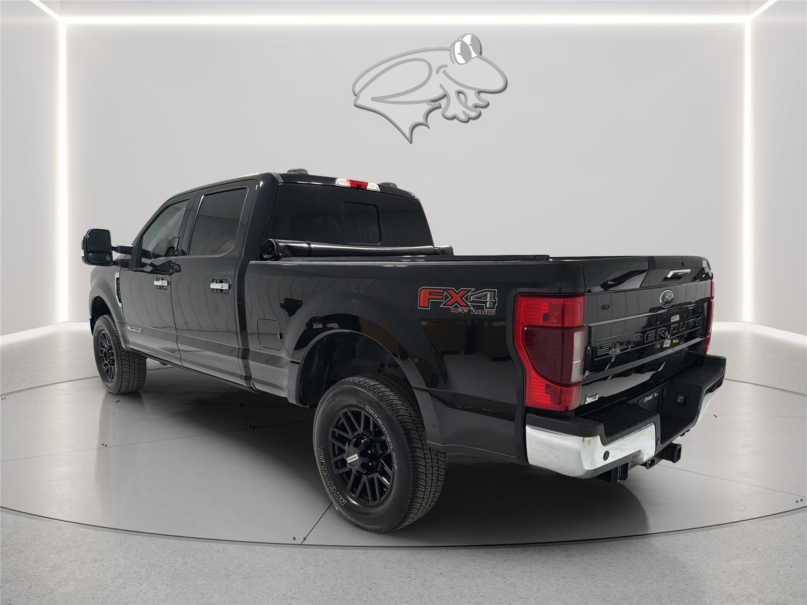 Certified 2021 Ford F250 XLT w/ XLT Premium Package AWD/4WD image 3