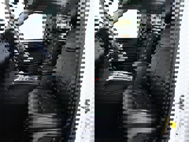 Certified 2023 Ford Explorer Limited w/ Limited Technology Package image 17