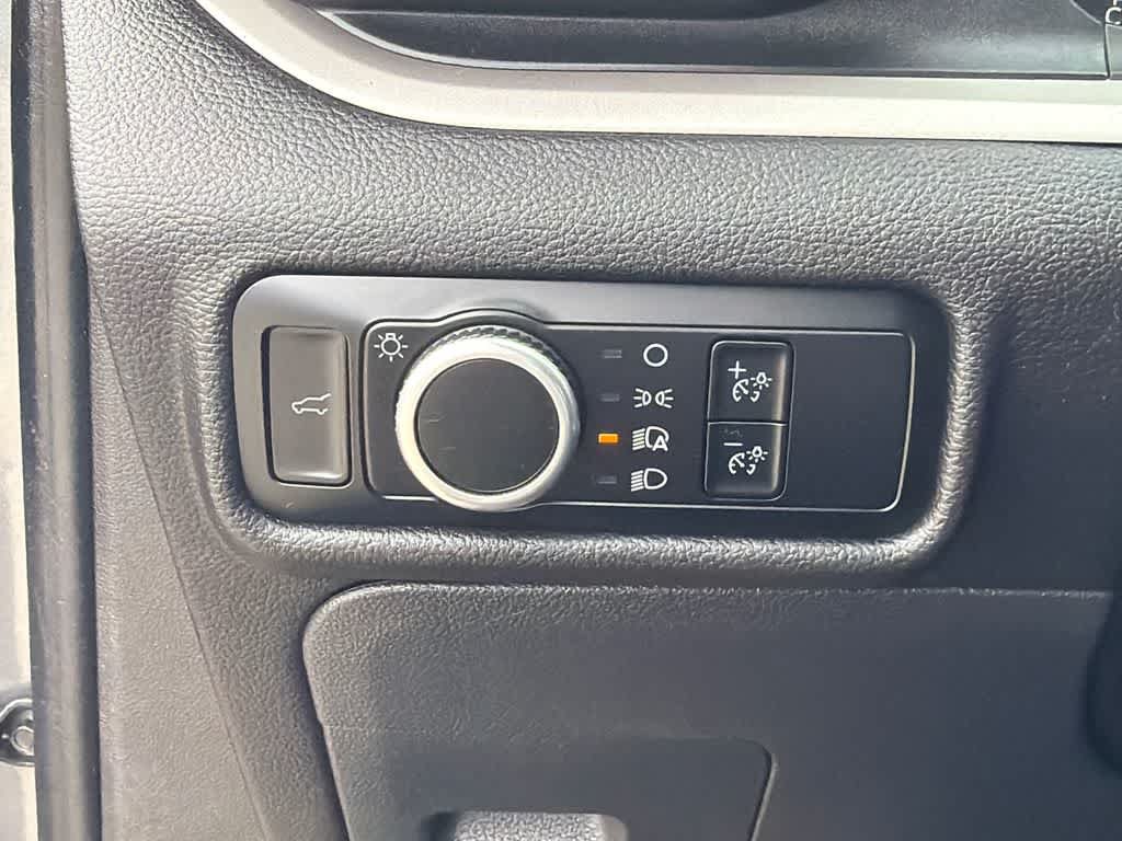 Certified 2024 Ford Explorer XLT AWD/4WD image 32