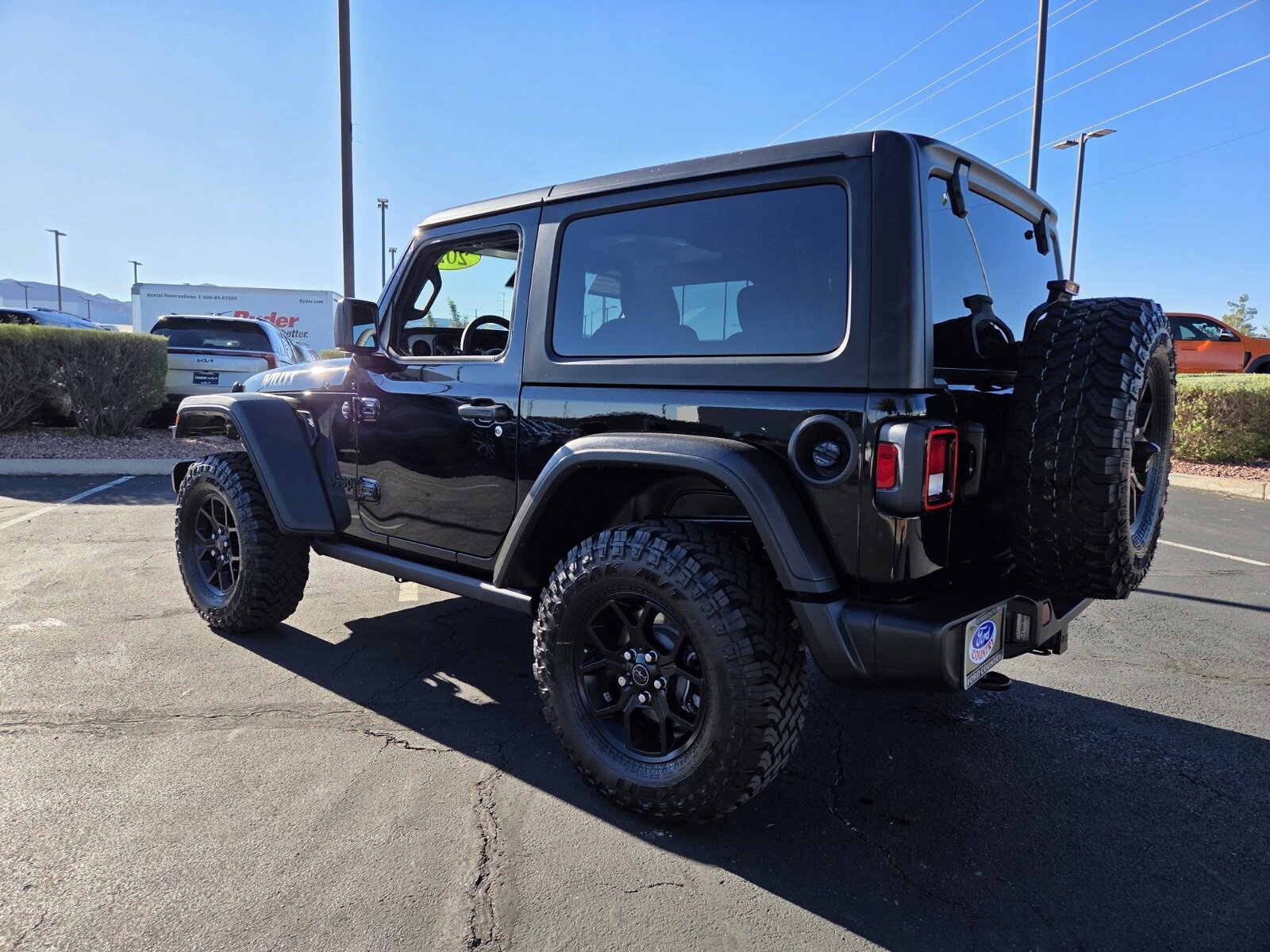 Used 2025 Jeep Wrangler Sport image 4