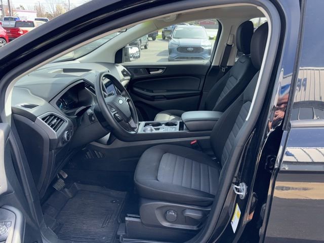 Certified 2023 Ford Edge SE w/ Black Appearance Package AWD/4WD image 21