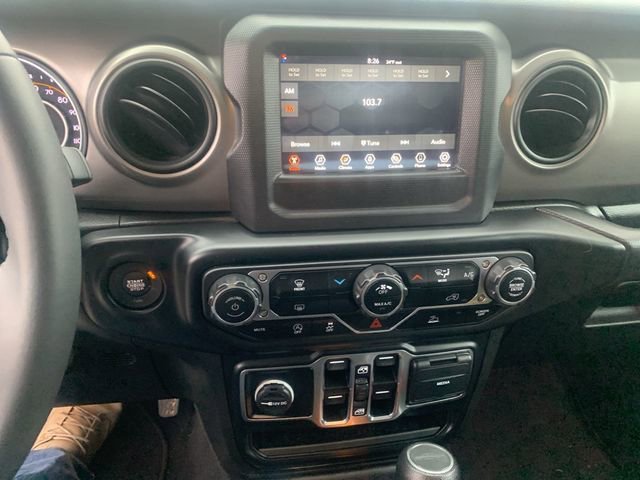 Used 2023 Jeep Gladiator Sport AWD/4WD image 13