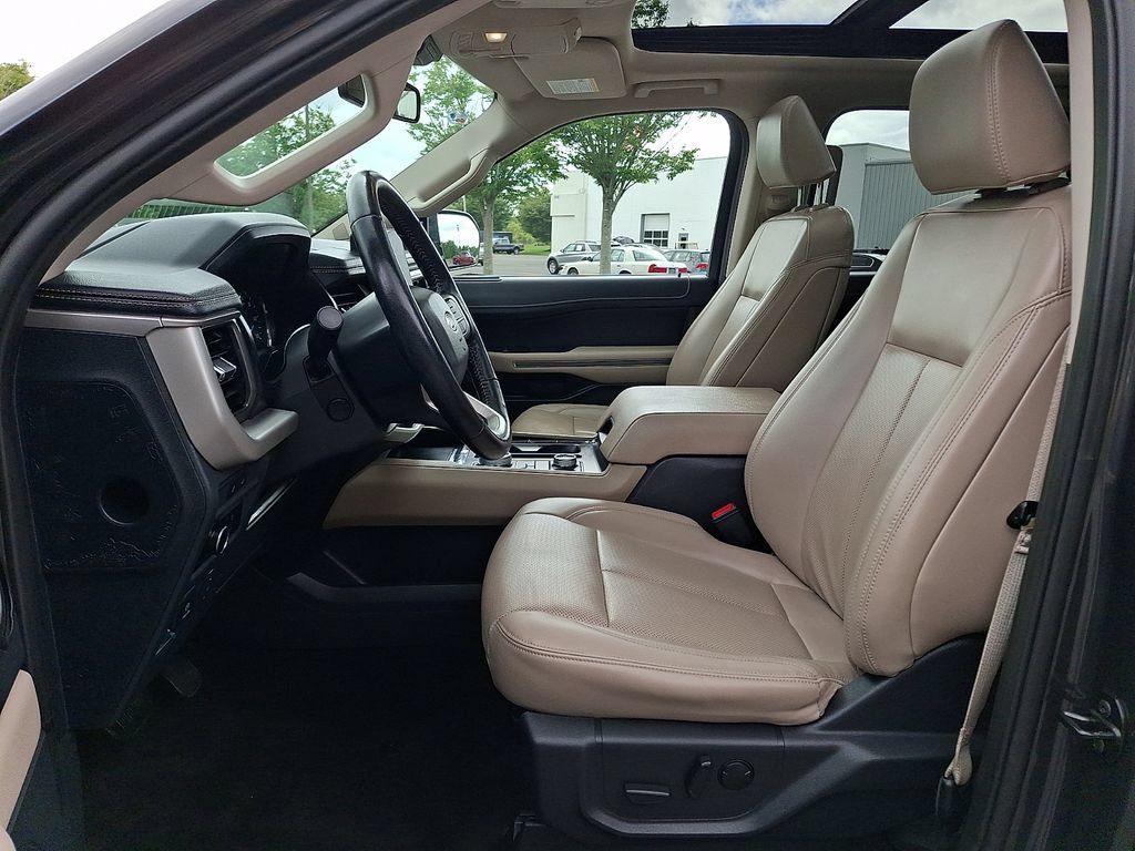 Certified 2023 Ford Expedition XLT AWD/4WD image 16