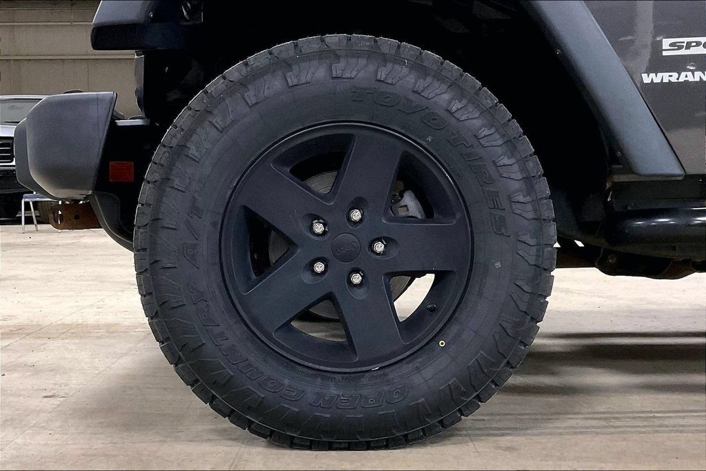 Used 2017 Jeep Wrangler Sport w/ Quick Order Package 24S AWD/4WD image 9