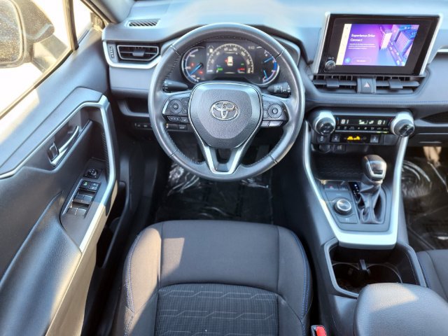 Used 2024 Toyota RAV4 SE w/ Convenience Package AWD/4WD image 13