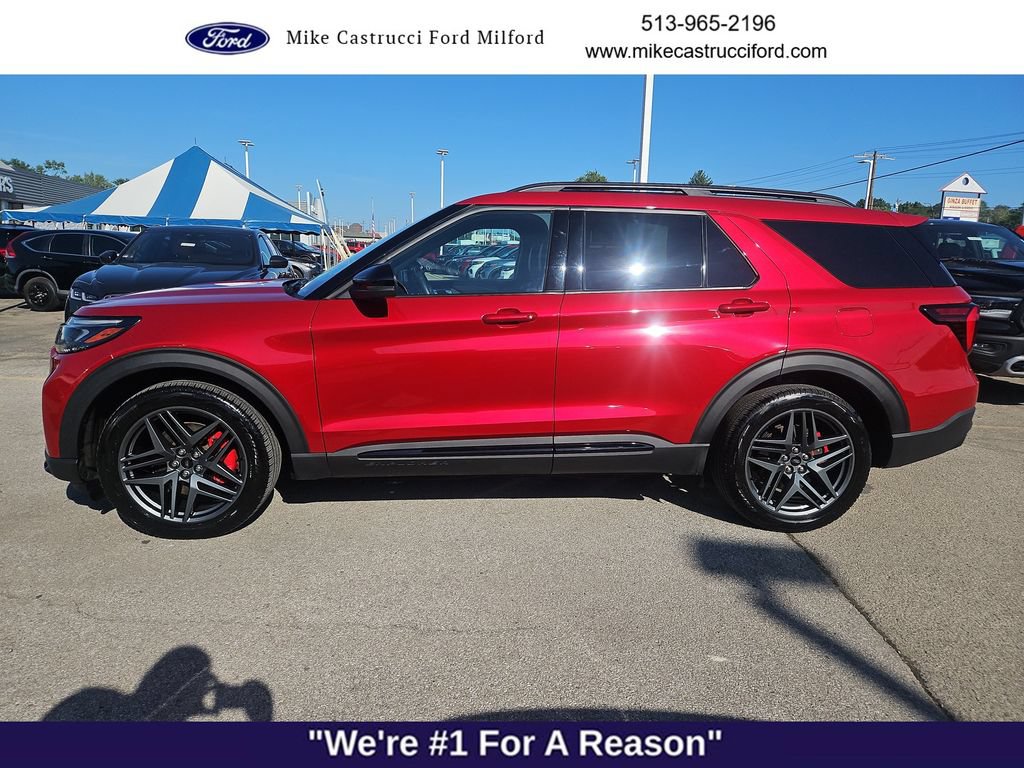 Certified 2025 Ford Explorer ST AWD/4WD image 2