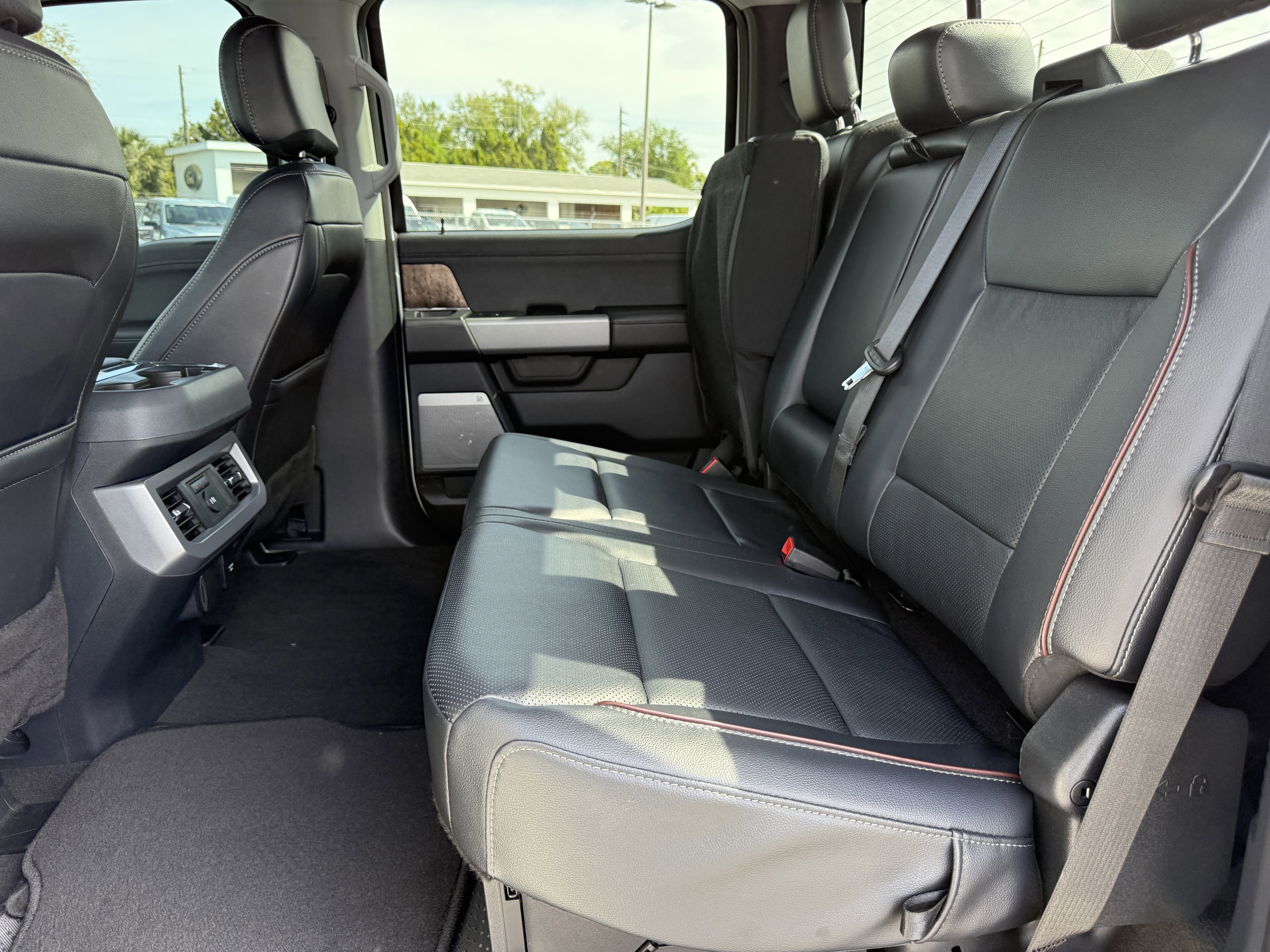 Certified 2024 Ford F450 Lariat w/ Lariat Ultimate Package image 15