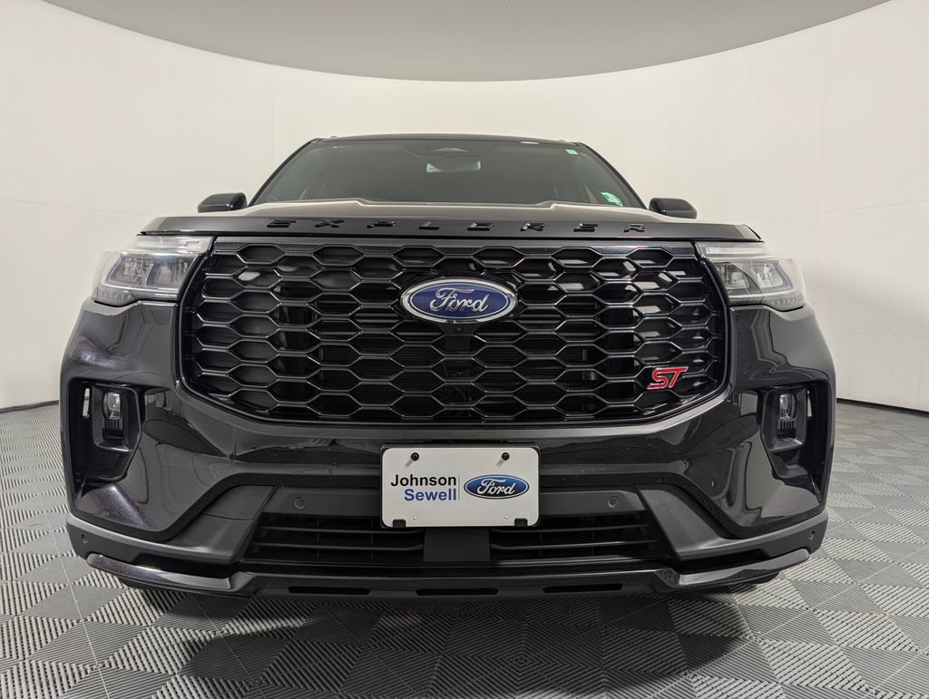 Certified 2025 Ford Explorer ST AWD/4WD image 3