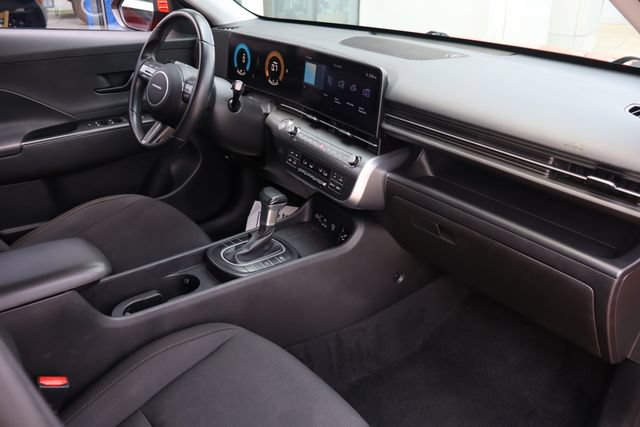 Used 2025 Hyundai Kona SEL FWD image 36