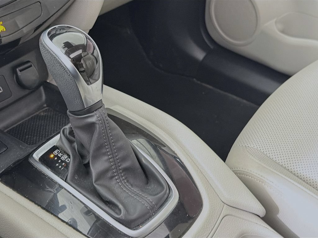Used 2022 Nissan Rogue Sport SL w/ Premium Package AWD/4WD image 22