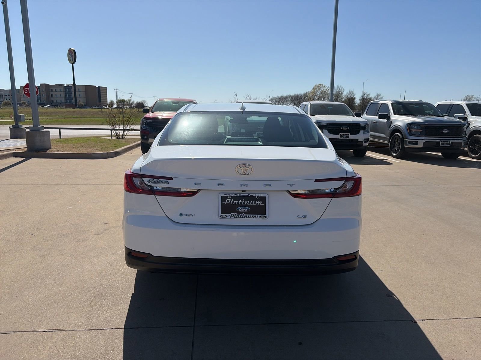 Used 2025 Toyota Camry LE image 5