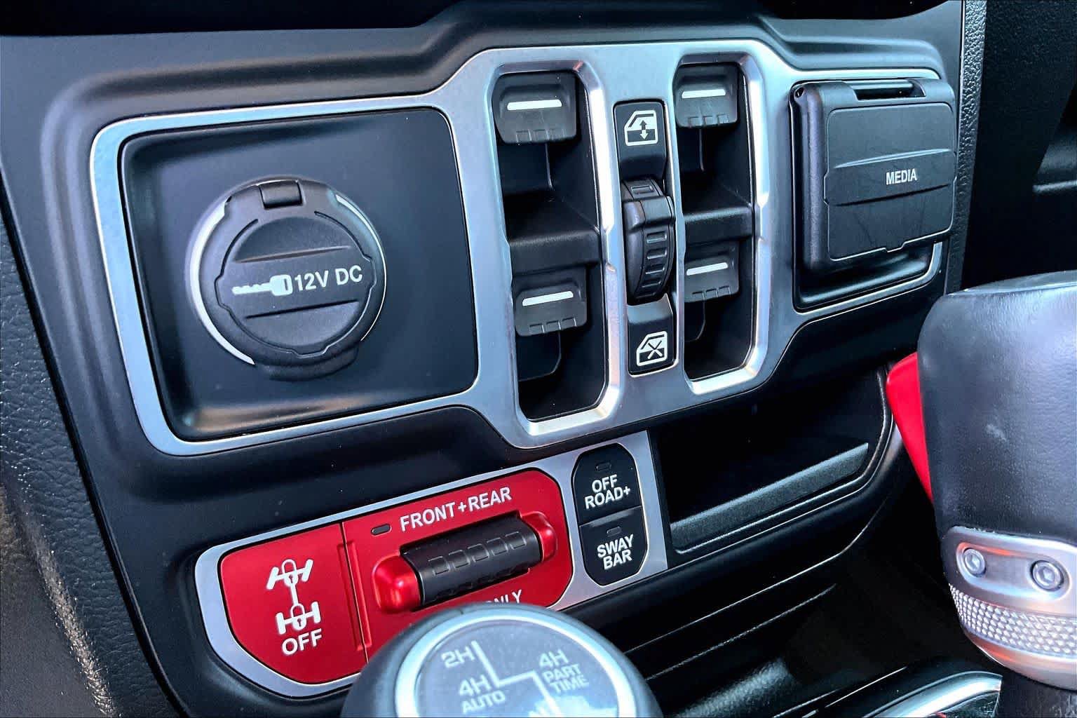 Used 2022 Jeep Gladiator Rubicon w/ LED Lighting Group AWD/4WD image 32