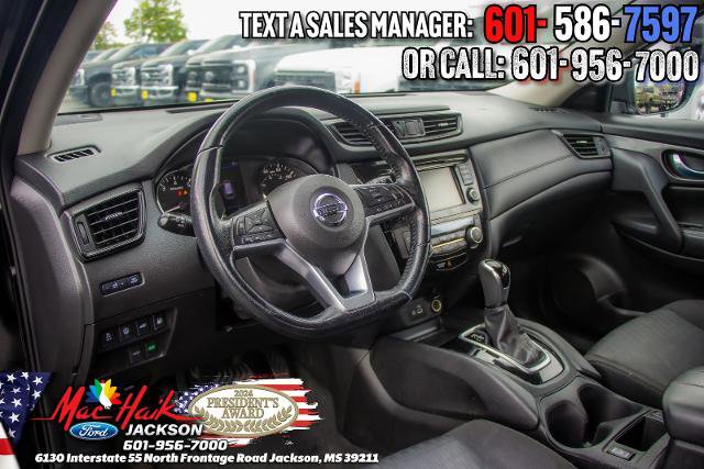 Used 2020 Nissan Rogue SV FWD image 6