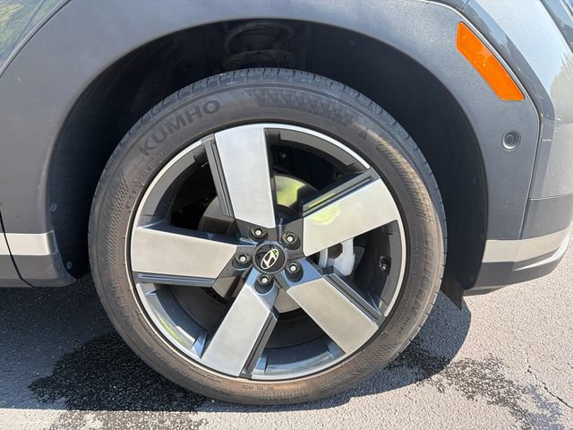 Used 2024 Hyundai Santa Fe Limited FWD image 14