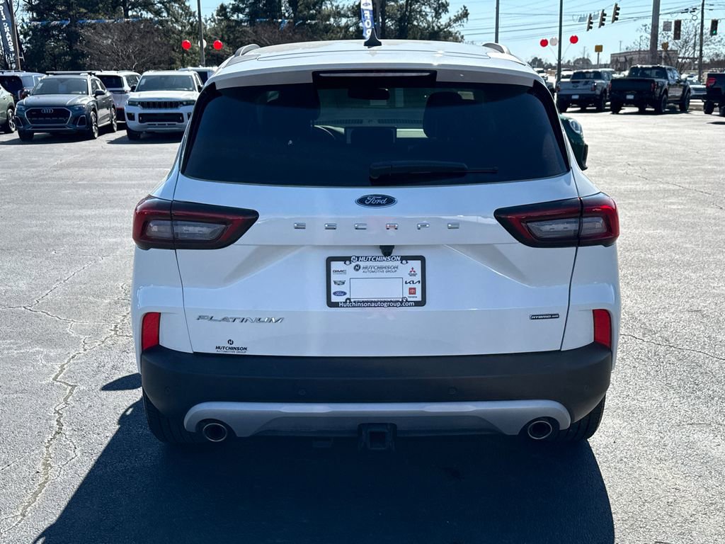 Certified 2025 Ford Escape Platinum w/ Class II Trailer Tow Package image 6