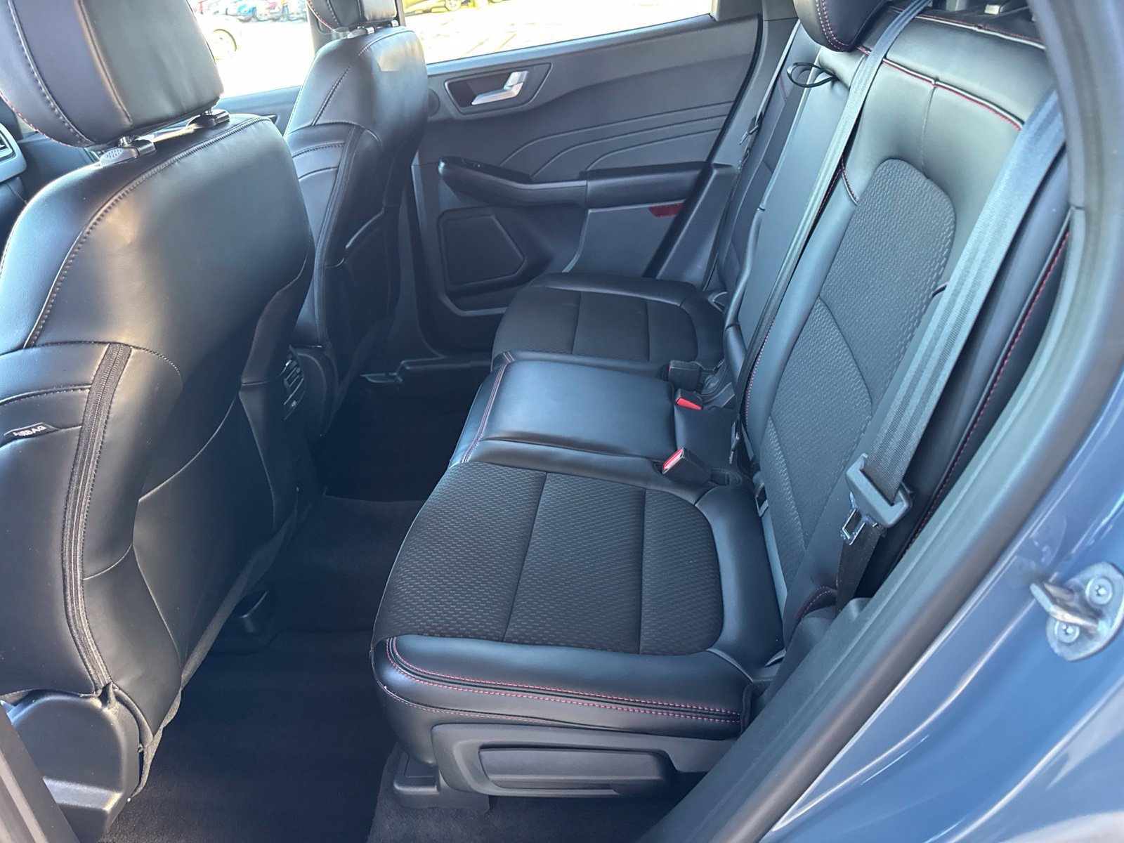 Certified 2024 Ford Escape ST-Line Select w/ Tech Pack #2 AWD/4WD image 35