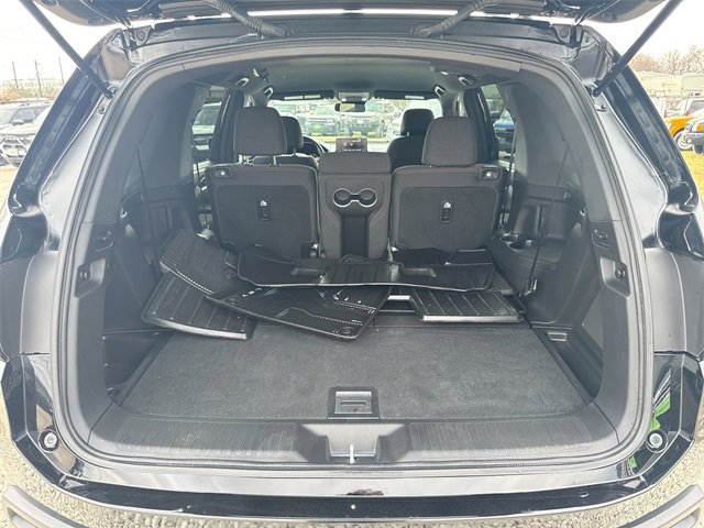 Used 2023 Honda Pilot Sport image 25