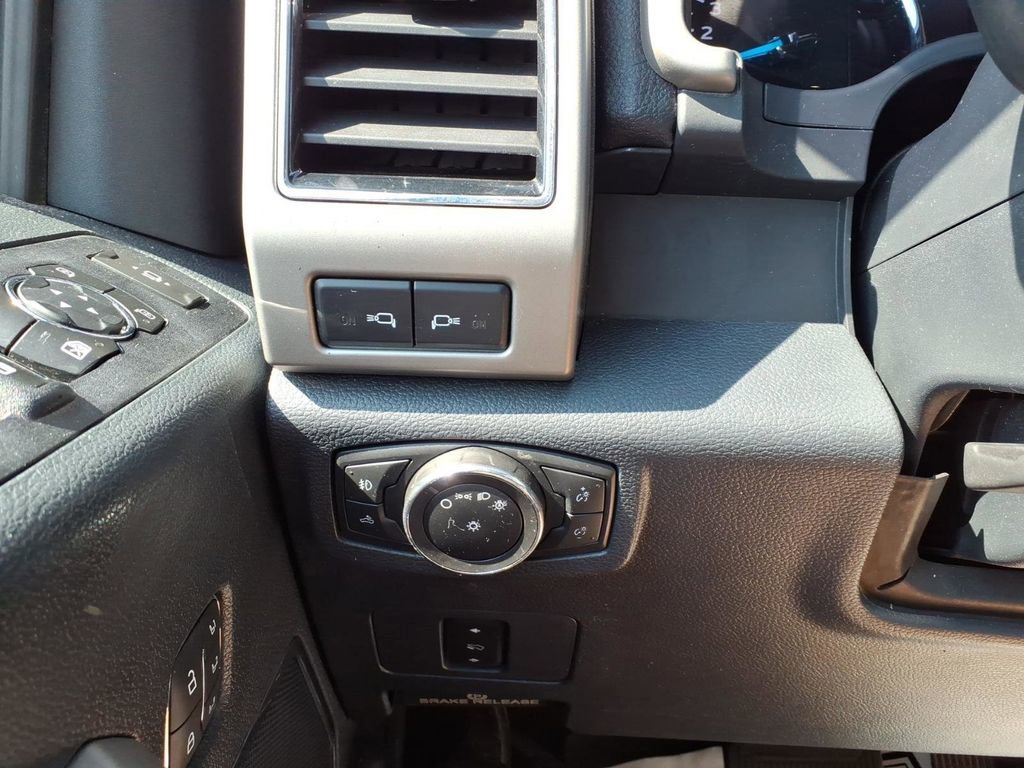 Certified 2022 Ford F250 Lariat w/ Chrome Package AWD/4WD image 15