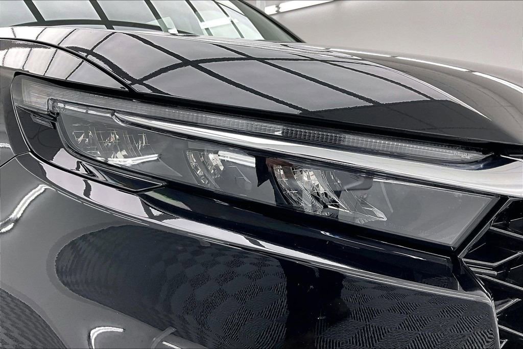 Used 2025 Honda CR-V EX-L image 29