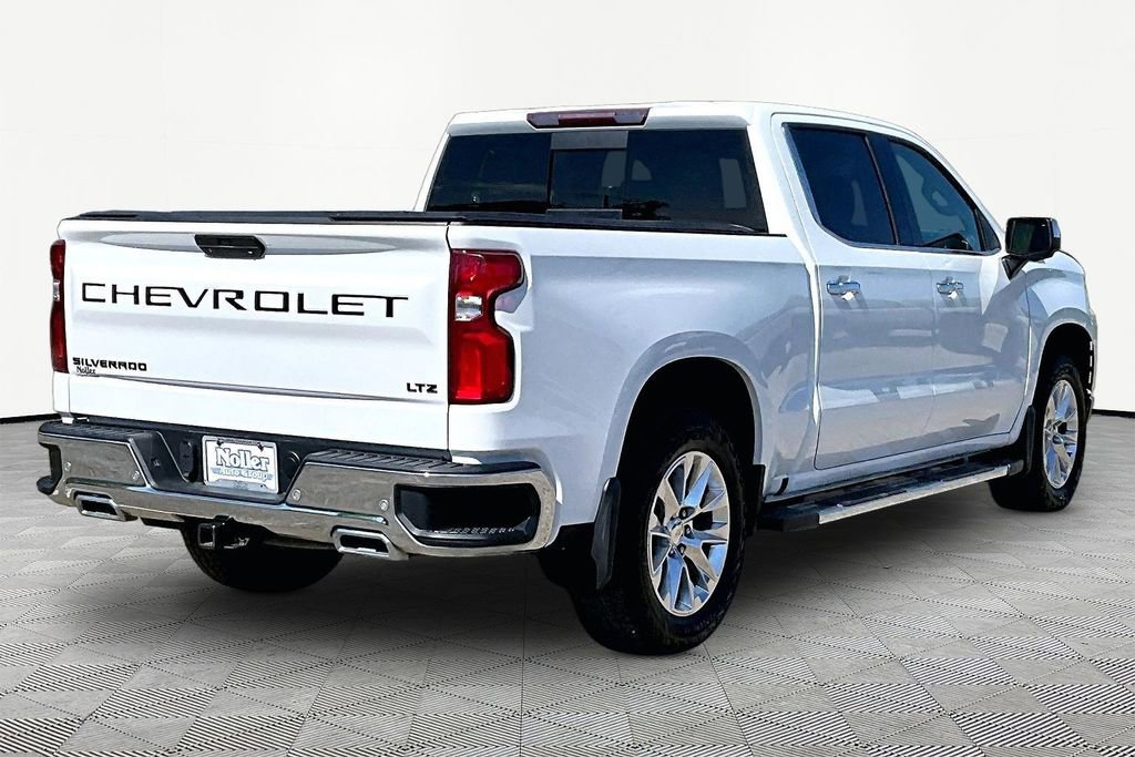 Used 2021 Chevrolet Silverado 1500 LTZ w/ Z71 Off-Road Package AWD/4WD image 2