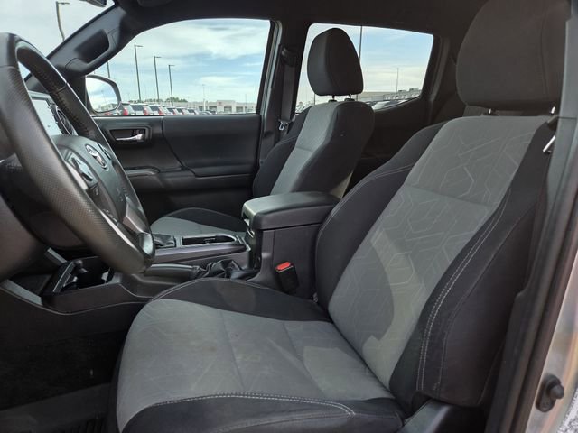 Used 2022 Toyota Tacoma TRD Sport w/ Technology Package image 13