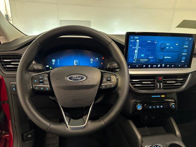 Certified 2025 Ford Escape SE w/ PHEV Premium Package image 11