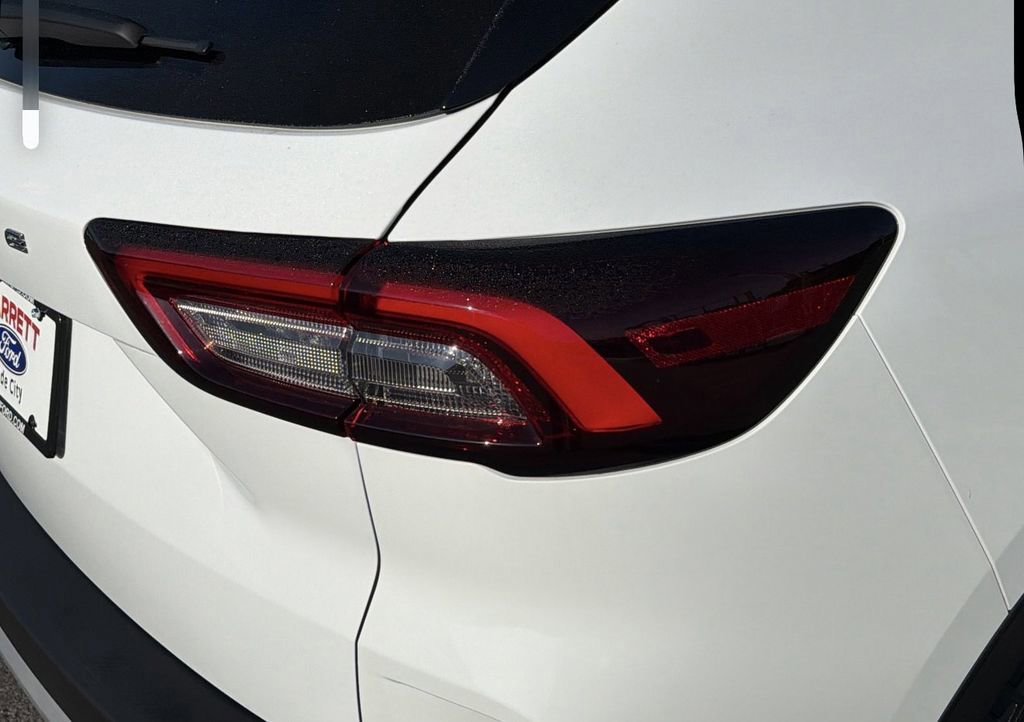 Certified 2024 Ford Escape Active w/ Cold Weather Package image 8