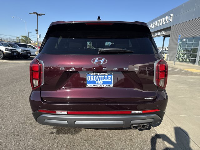 Used 2024 Hyundai Palisade Limited FWD image 4