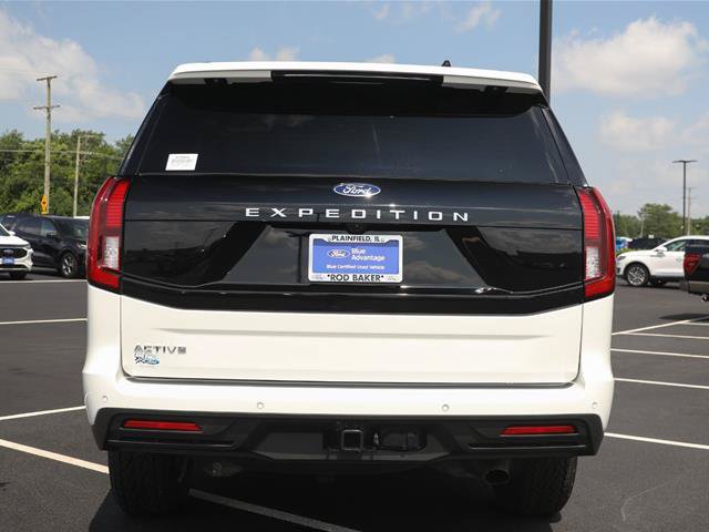 Certified 2025 Ford Expedition Active AWD/4WD image 9