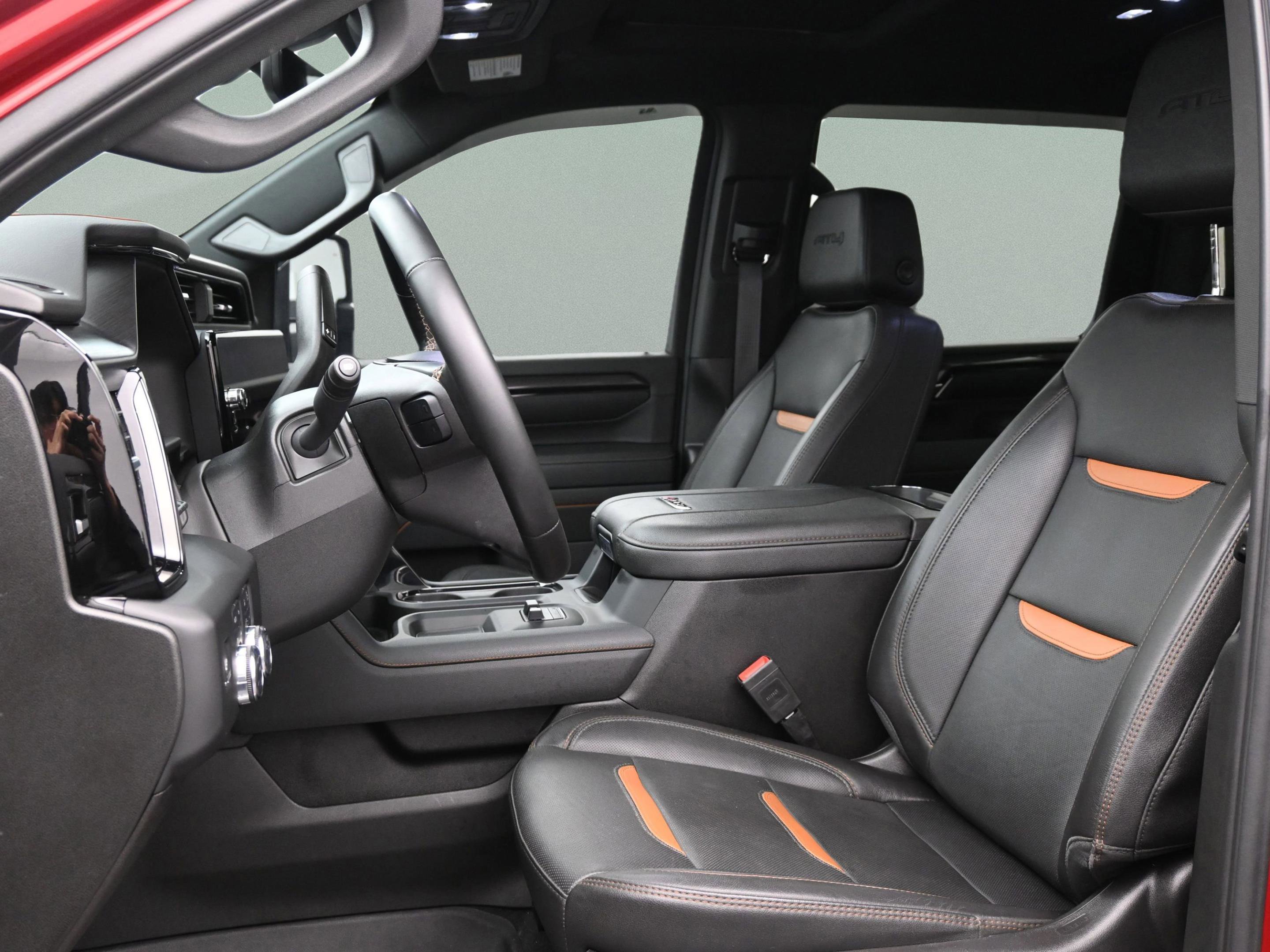 Used 2024 GMC Sierra 2500 AT4 w/ AT4 Premium Plus Package image 38