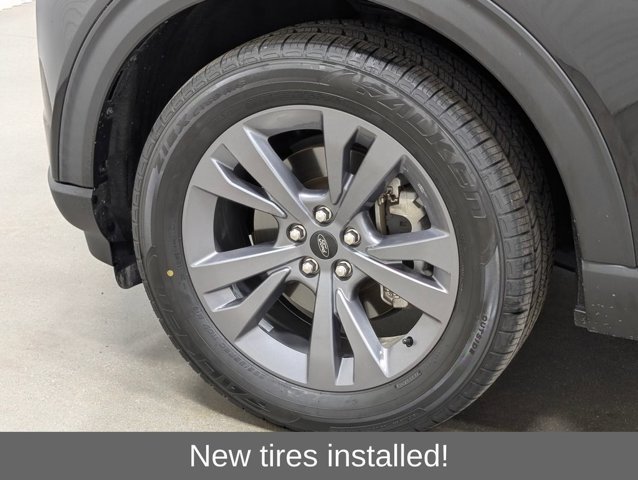 Certified 2023 Ford Explorer XLT w/ Equipment Group 202A AWD/4WD image 2