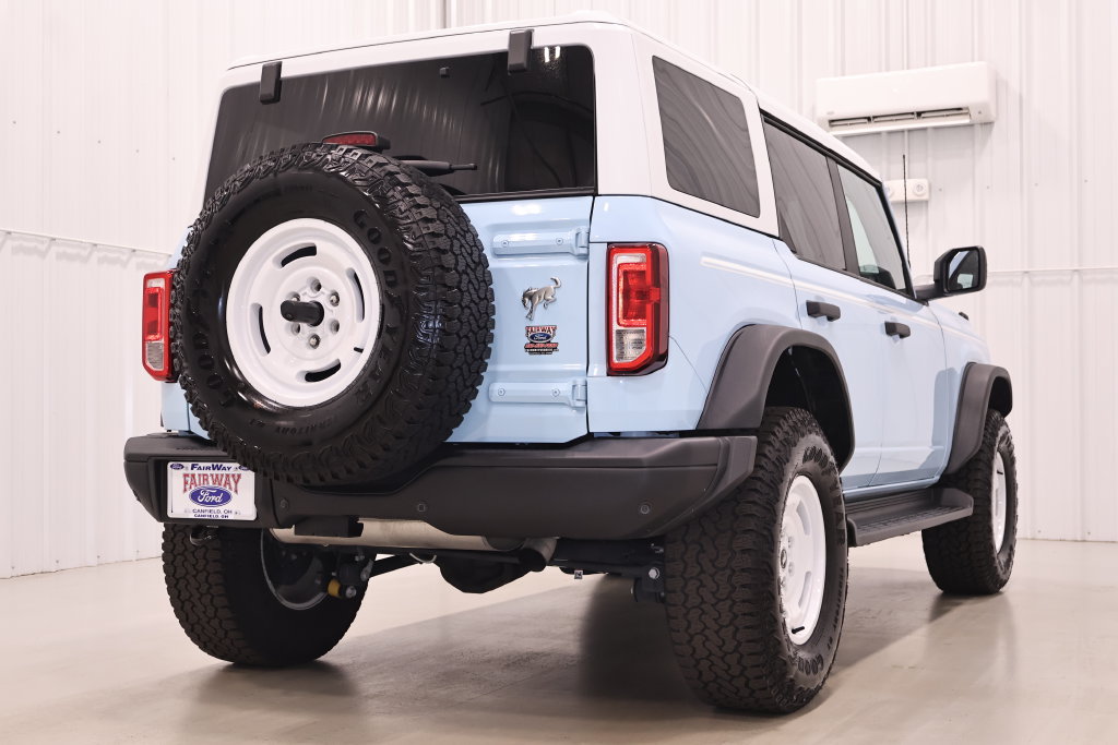 Certified 2025 Ford Bronco Heritage Edition AWD/4WD image 10